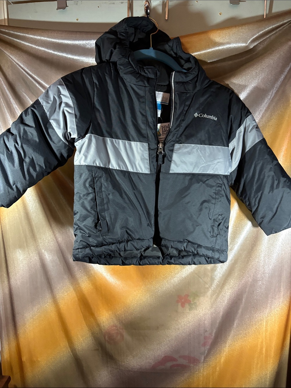 Columbia Black‎ and Light Gray Hooded Kids Puffer Jacket 411